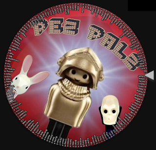 Winner of the Golden Playmobil PEZ Contest golden playmobil