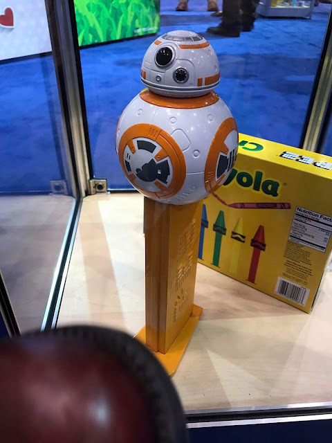 First Look: The Future of PEZ Coming in 2018 bb8 star wars ss 2017